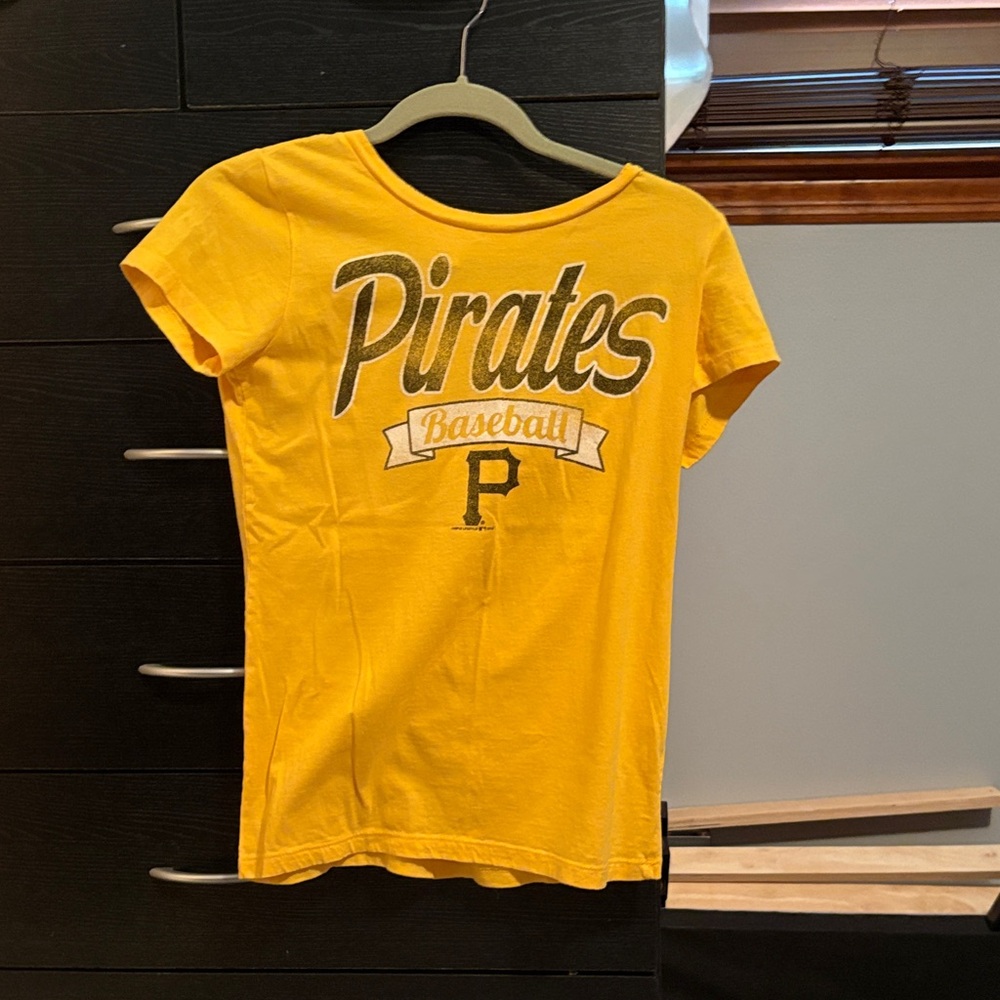 Pirates Baseball Women’s Yellow T-Shirt